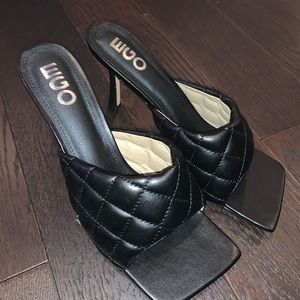 Trendy Quilted Heels in Black